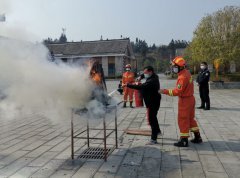 引导游客外出期间增强消防安全意识主动消除火灾隐患