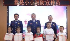检查组来到南宁市第九中学考点进行检查