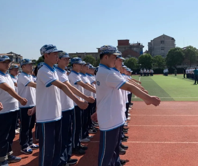 定时轮换座位调整视角看护学生视力健康培育学生适应能力 定时轮换座位调整视角看护学生视力健康培育学生适应能力