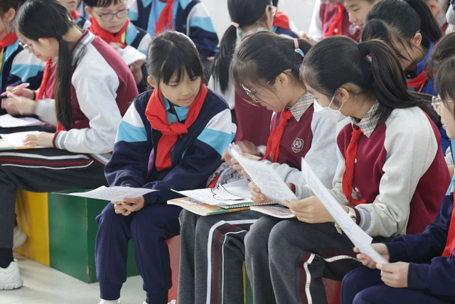 高中校园与等地校园缔结为姊妹校实现了根底教育全学段掩盖